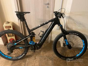 E bike in carbonio