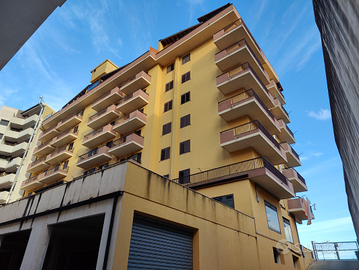 Locale magazzino/Garage