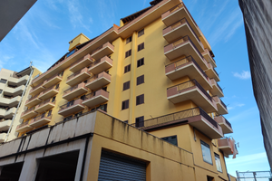 Locale magazzino/Garage