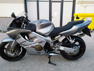 Honda CBR 600 f