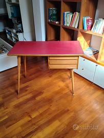 scrivania vintage anni 60