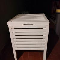 sgabello porta oggetti ikea di colore bianco