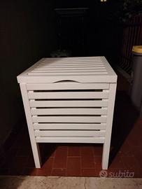 sgabello porta oggetti ikea di colore bianco