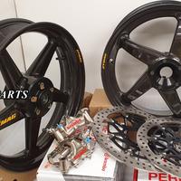 Ducati Mv Agusta cerchi carbonio e freni brembo