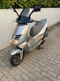 Aprilia Leonardo 150