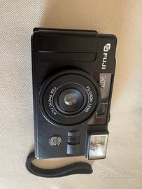 Macchina fotografica Fujica MF - analogica vintage