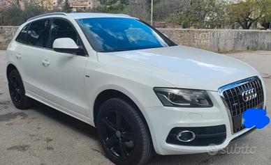 AUDI Q5 S Line