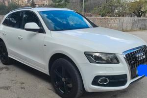 AUDI Q5 S Line