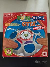 Gioco nomi cose e città elettronico