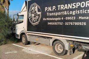 Autocarro mercedes atego con sponda idraulica