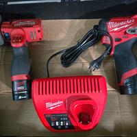 KIT  MILWAUKEE  M12