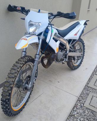 Derbi senda 76
