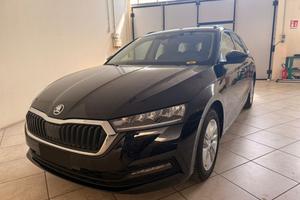 SKODA Octavia 2.0 TDI EVO SCR 150 CV DSG Wagon E