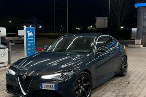 Alfa Romeo Giulia 2.2 150cv AT8 Super
