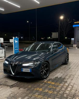 Alfa Romeo Giulia 2.2 150cv AT8 Super