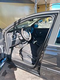 Renault clio colore nero