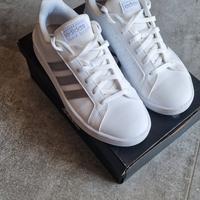 Scarpe Adidas femminili