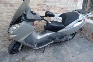 Peugeot Satelis 250 - 2011