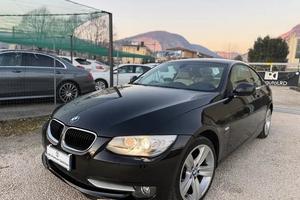 BMW 320 d coupe 320d xdrive Futura+Navi+Pelle