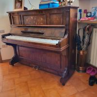 Pianoforte restaurato Becker