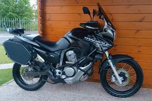 TRANSALP 700 XL COMPLETA PER VIAGGIARE
