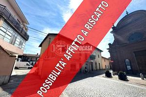 APPARTAMENTO CON TERRAZZO IN CENTRO PAESE!