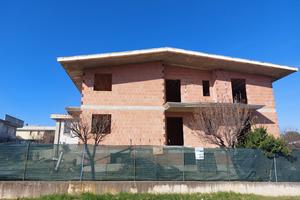 Villa bifamiliare Sant'Omero [Cod. rif A056VRG]