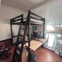 Letto a soppalco per cameretre piccole o studio