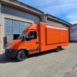 Autonegozio pizzeria food truck