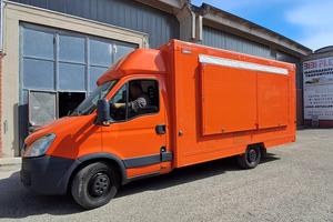 Autonegozio pizzeria food truck