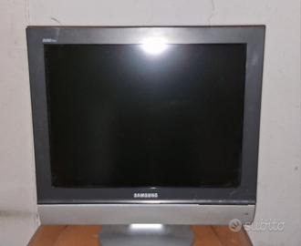 Monitor Samsung  LCD TV 19" 