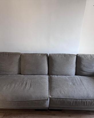 Divano quattro posti