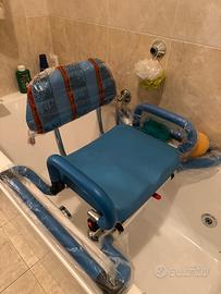 Sedia girevole da vasca per anziani/disabili