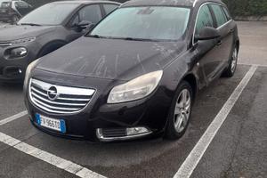 Opel insignia. 