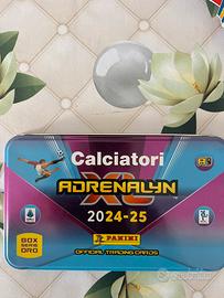Card calciatori adrenalyn xl 24-25 leggere tutto