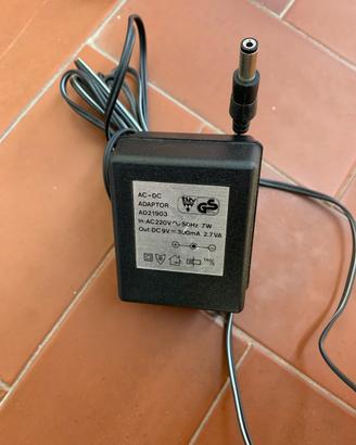 Alimentatore 9V 300mA 2.7VA