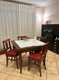 TAVOLO A LIBRO IN LEGNO CON 4 SEDIE