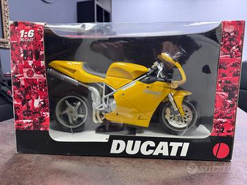 Ducati 998 1/6 Giallo New Ray modello grande