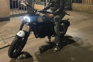 Benelli leoncino 250 
