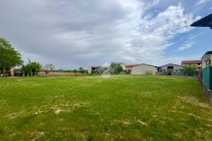 TER. RESIDENZIALE A MERETO DI TOMBA