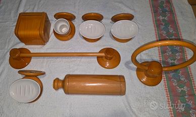 accessori bagno in legno massello 
