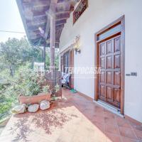 SAMARATE - VILLA A SCHEIRA CON GIARDINO, BOX E CAN