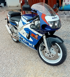 Suzuki GSXR 600 srad