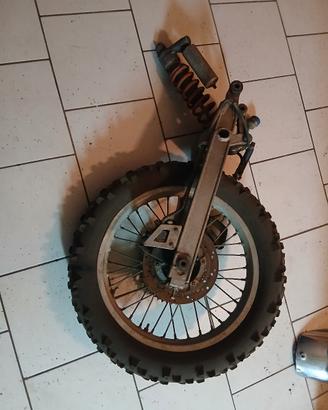 forcellone posteriore Yamaha yz 125 anno 1988