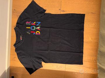 t-shirt jordan taglia M