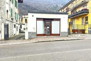 NEGOZIO A PIANCOGNO