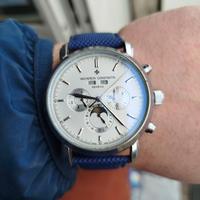 Orologio carica manuale