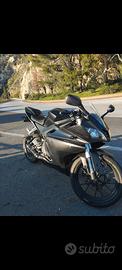 Yamaha YZF R125 - 2015