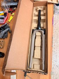 Forcella Gravel Rockshox Rudy Ultimate XPLR 30mm