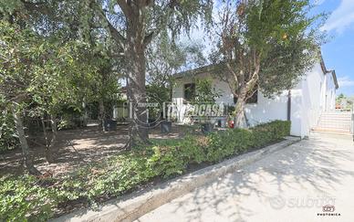 Soluzione indipendente con ampio terreno - Rimin